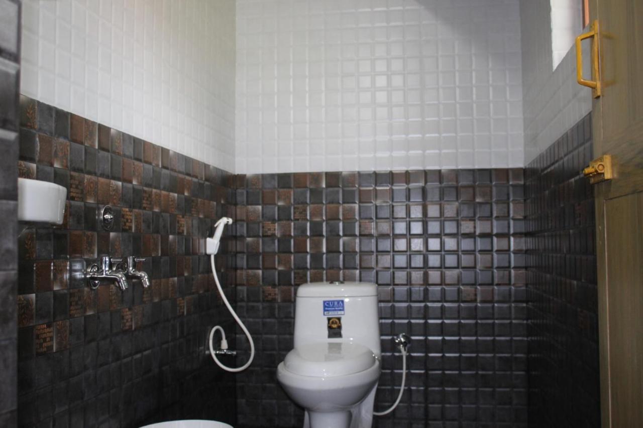 Chuppi Homestay Мадикери Экстерьер фото